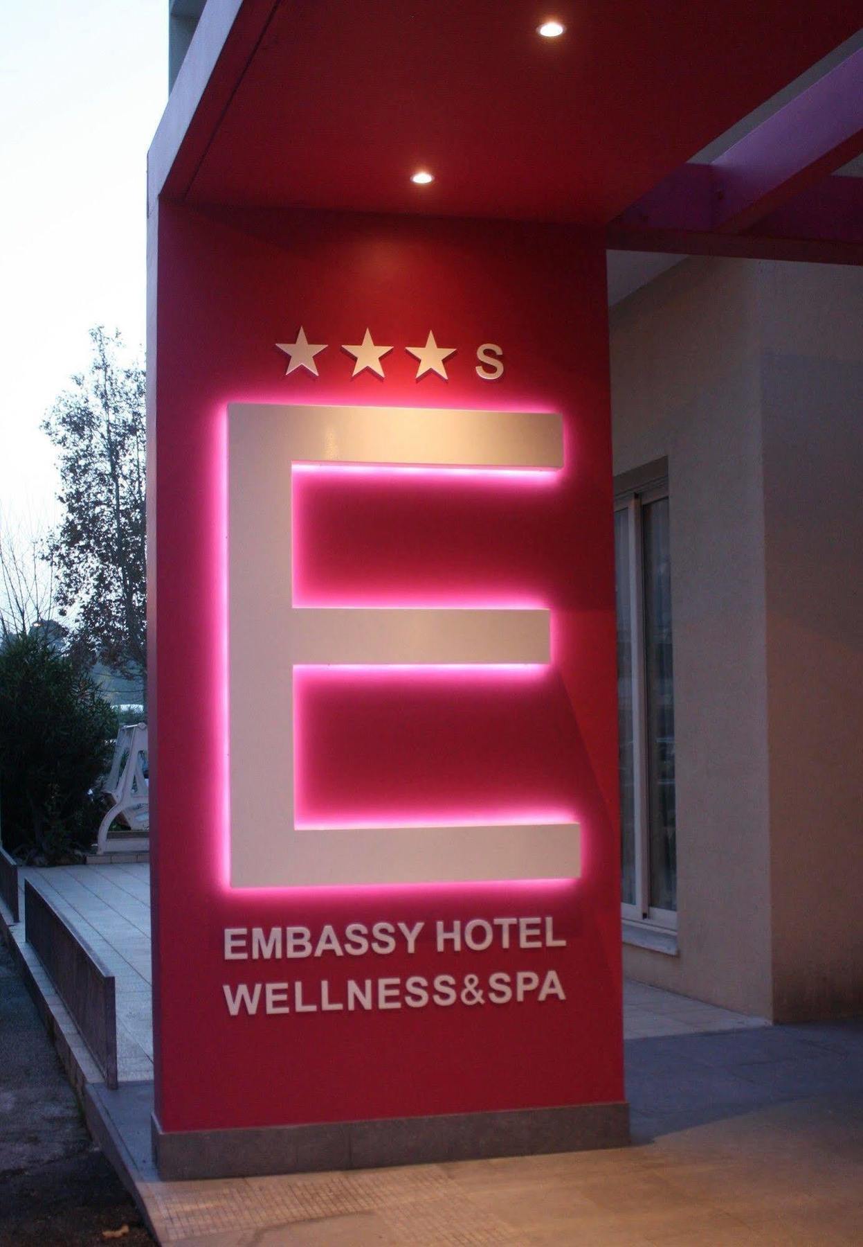 Embassy Hotel & Spa Cattolica Ngoại thất bức ảnh